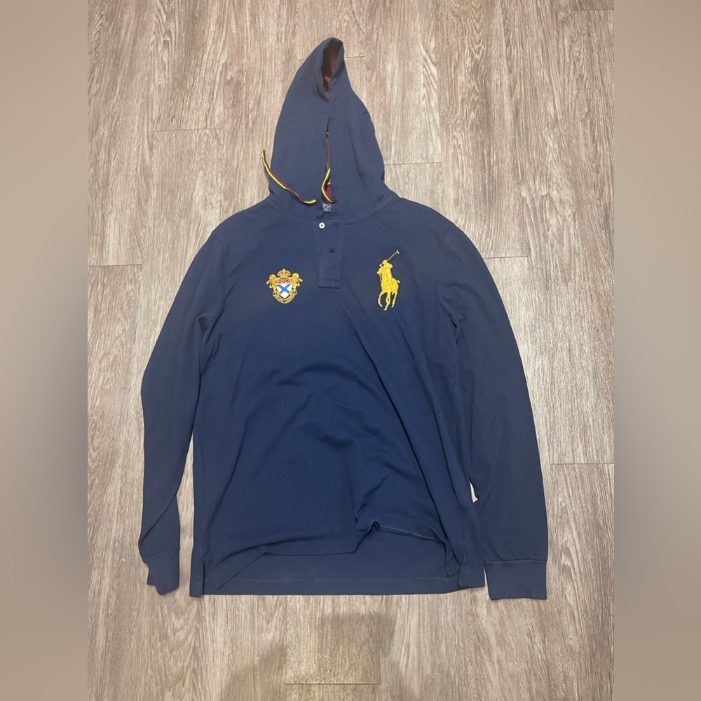Brand: Polo by Ralph Lauren
Size: Large
Condition: Great